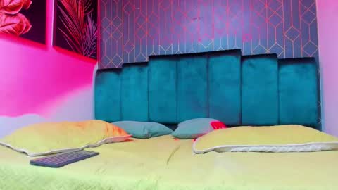 Angel Falconer online show from September 2025 06:02:02 AM