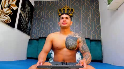 Angel Falconer online show from September 2025 02:38:02 AM