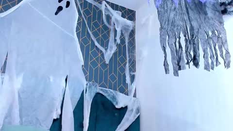 Angel Falconer online show from October 2025 03:39:02 AM