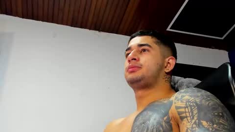 Angel Falconer online show from November 2025 12:08:02 AM