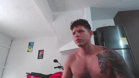 Snapshot of king_russo chatting on February 2025 07:25:01 PM king_russo online show from February 2025 07:25:01 PM