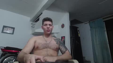 Snapshot of king_russo chatting on September 2025 12:45:02 AM king_russo online show from September 2025 12:45:02 AM