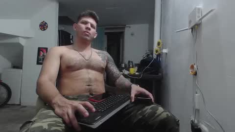 Snapshot of king_russo chatting on October 2025 10:39:02 PM king_russo online show from October 2025 10:39:02 PM