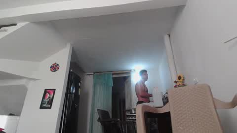 Snapshot of king_russo chatting on October 2025 09:28:02 PM king_russo online show from October 2025 09:28:02 PM