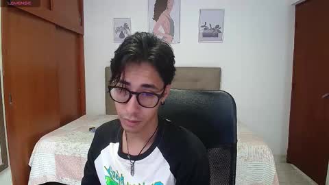 kingdanny_8 online show from December 2025 05:14:01 AM