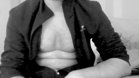 kingindisguise69 online show from February 2025 05:07:01 PM