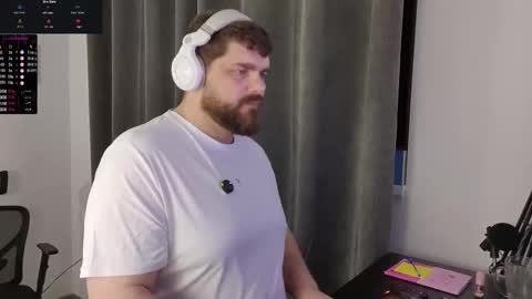 Marti online show from December 2025 12:09:01 PM