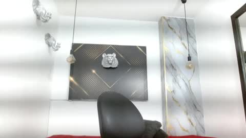 KING  online show from April 2026 02:56:01 AM