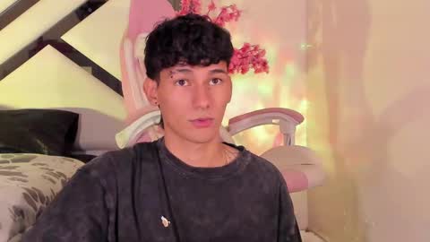  A L E X  online show from February 2025 05:52:01 AM