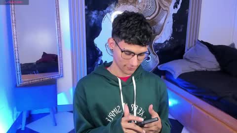  A L E X  online show from April 2026 04:35:01 AM