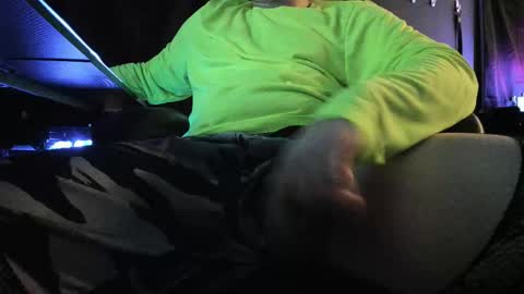 kingtyrant208 online show from November 2025 11:10:03 AM