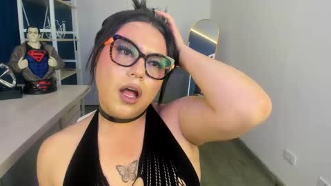 Snapshot of kink__angell chatting on October 2025 02:26:01 PM kink__angell online show from October 2025 02:26:01 PM