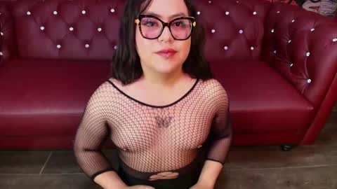 Snapshot of kink__angell chatting on November 2025 01:44:02 PM kink__angell online show from November 2025 01:44:02 PM