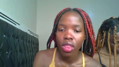 kinky_aria online show from September 2025 04:52:02 PM