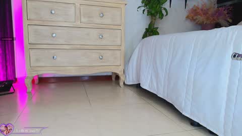    online show from January 2025 11:27:02 AM