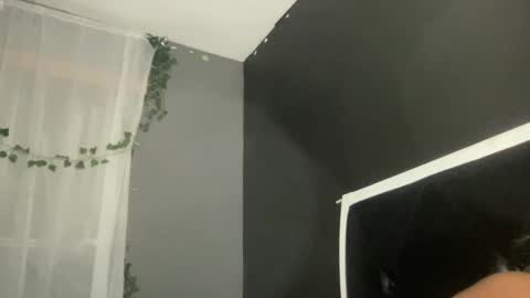 Bunniii online show from February 2025 10:09:02 AM