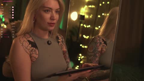 kinkylina_ online show from January 2025 12:09:01 PM