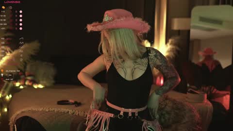 kinkylina_ online show from January 2025 01:11:01 PM