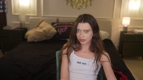 Snapshot of kira0541 chatting on June 2026 08:30:02 PM Sweet girls online show from June 2026 08:30:02 PM