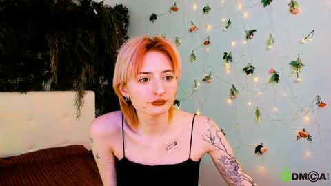 Snapshot of kira__cutie chatting on May 2026 12:07:01 AM Kira online show from May 2026 12:07:01 AM