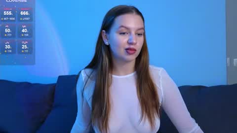 Snapshot of kira_briis chatting on July 2026 07:05:02 PM Kira Briis online show from July 2026 07:05:02 PM