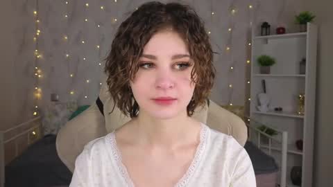Snapshot of kira_fluffy chatting on May 2026 05:58:02 AM Kira online show from May 2026 05:58:02 AM