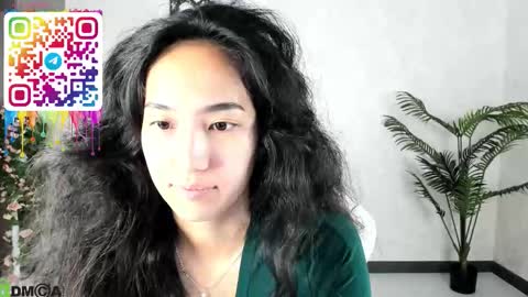 Aura online show from September 2025 03:49:01 AM