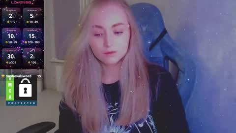 you know thumb up me please its important online show from October 2025 03:02:02 PM