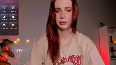 Kira online show from December 2025 10:08:02 PM