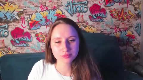 Kira online show from December 2025 09:04:01 AM