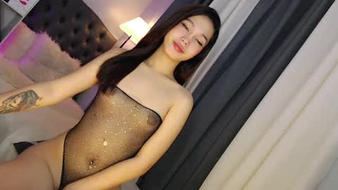 KIRA online show from December 2024 06:53:02 AM