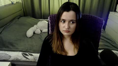 Kira  follow me  online show from December 2024 01:36:02 AM