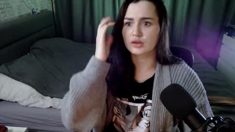 Kira  follow me  online show from January 2025 12:53:02 AM