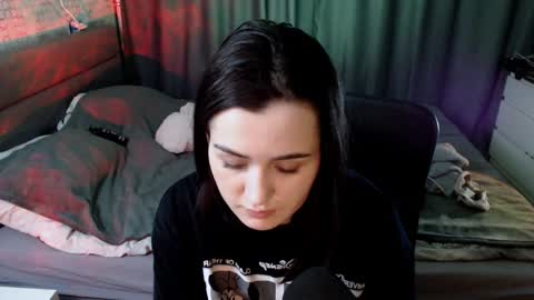 Kira  follow me  online show from January 2025 03:56:01 AM