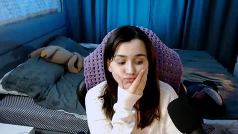 Kira  follow me  online show from February 2025 03:48:01 AM