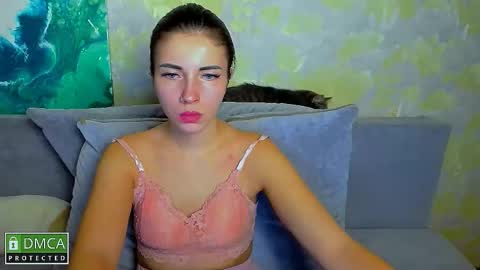 kiraa sunny online show from November 2025 08:18:01 PM