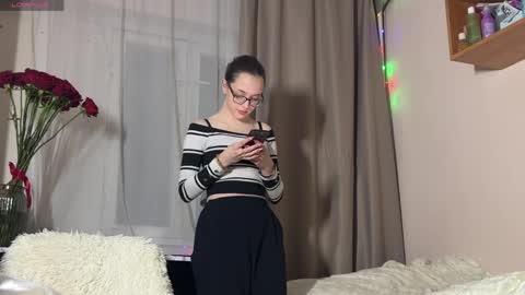 kirakiss164 online show from June 2026 09:09:01 PM
