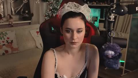 Kira    online show from February 2026 06:39:01 PM