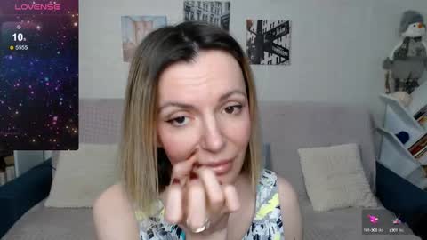 kiramartins cat online show from December 2024 05:16:01 PM