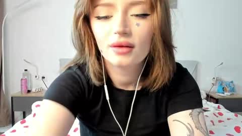 kirameowcam online show from May 2026 09:46:02 PM