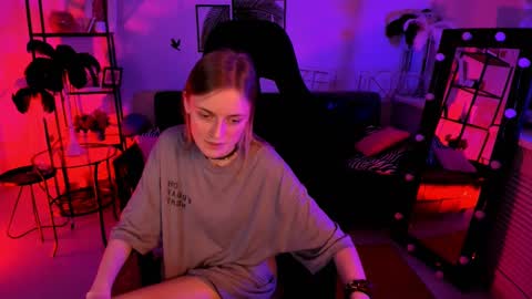 Kira online show from February 2025 02:38:02 PM