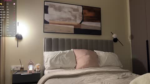 Kira online show from December 2024 02:54:01 PM