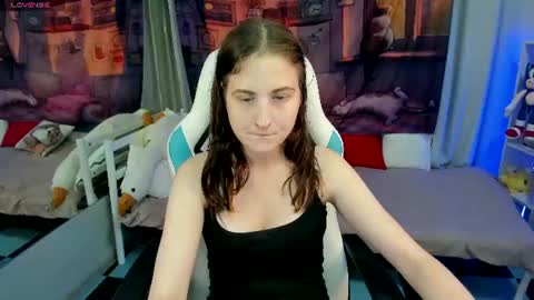 Snapshot of kiraparker chatting on August 2026 09:26:02 AM KiraParker online show from August 2026 09:26:02 AM