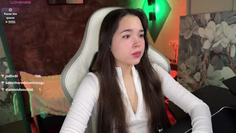 Kira online show from February 2025 12:55:01 PM