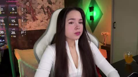 Kira online show from February 2025 07:54:02 AM