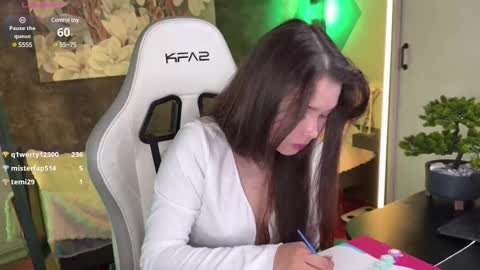 Kira online show from March 2025 12:41:02 PM