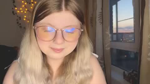 Snapshot of kirayume chatting on June 2026 10:32:01 PM KiraYume online show from June 2026 10:32:01 PM