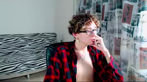 Alan online show from March 2025 08:42:02 PM