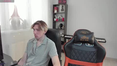 Kirill and Andrey online show from February 2025 12:38:02 PM