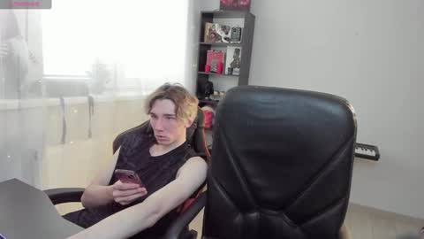 Kirill and Andrey online show from February 2025 08:21:02 AM